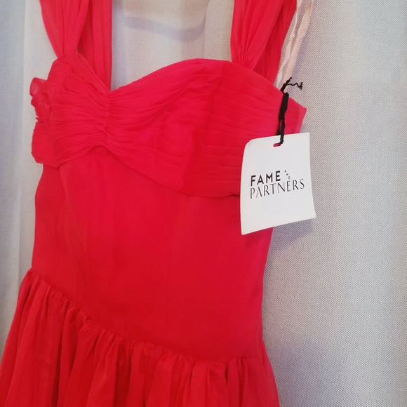 NWT Evening/Prom Gown Bright Red Neon Princess Cut Fame & Partners - Picture 3 of 10